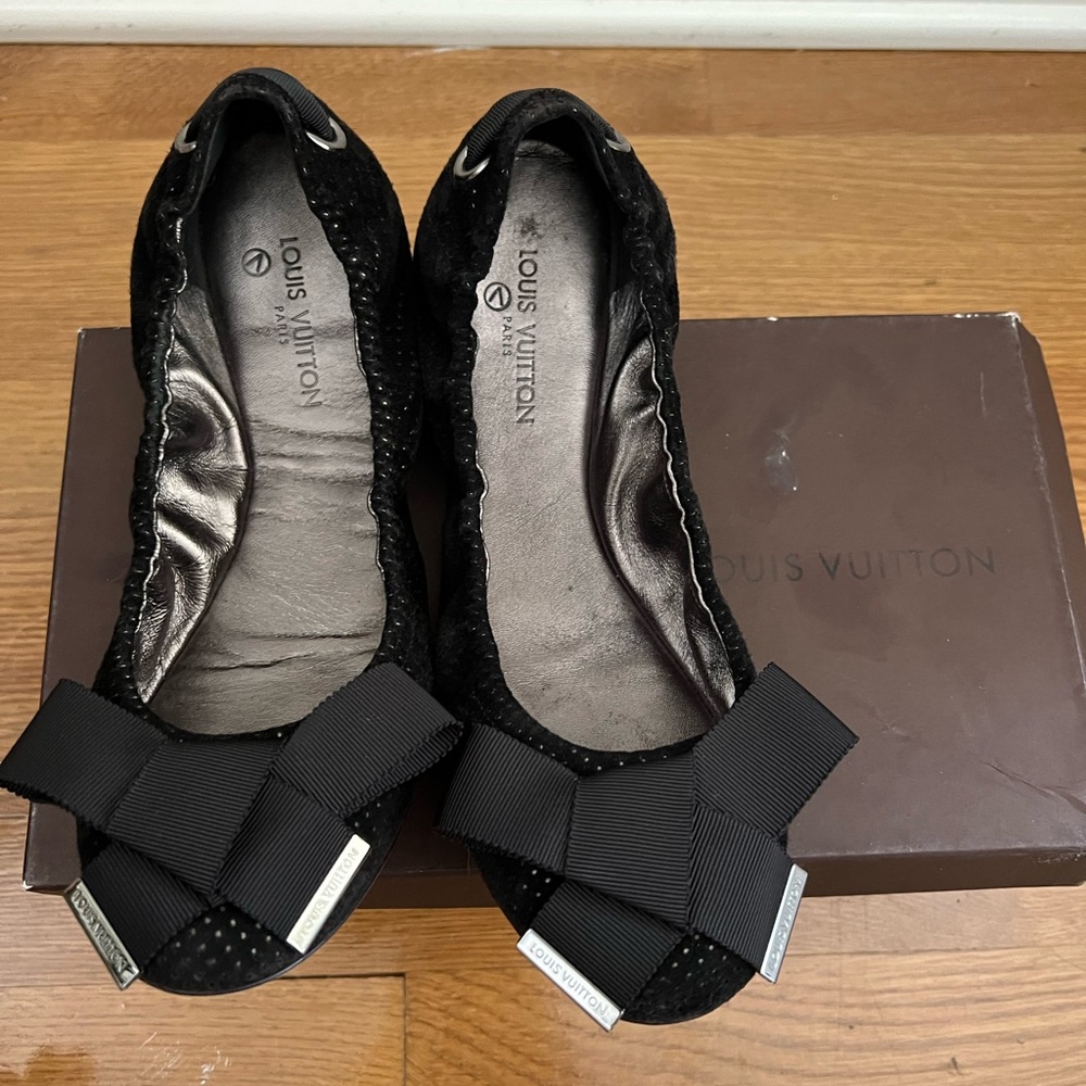 Louis Vuitton Black Flats with Cushioned Insole